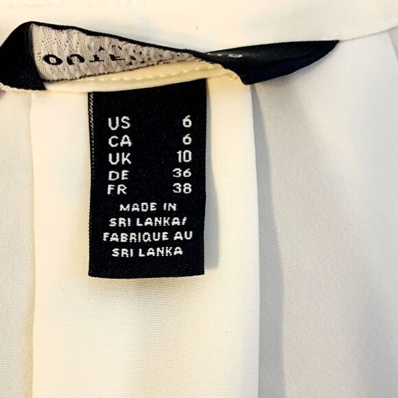 The Outfitters Lands End Women’s Cream Scoop Short Sleeve Pleated Blouse Size 6 - Picture 5 of 7